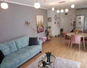 Apartament de vanzare, 2 camere, 53 + 16 mp terasa, etaj intermediar, Europa