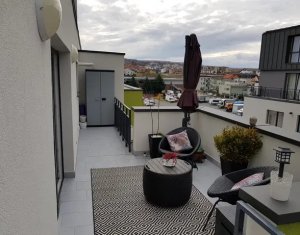 Apartament de vanzare, 2 camere, 53 + 16 mp terasa, etaj intermediar, Europa