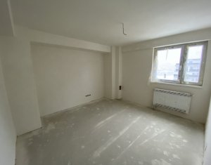 Apartament 3 camere, cu CF, zona Iulius Mall