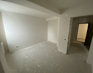 Apartament 3 camere, cu CF, zona Iulius Mall