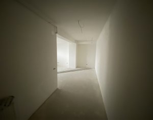 Apartament 3 camere, cu CF, zona Iulius Mall