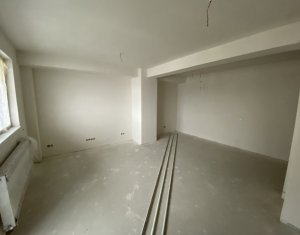 Apartament 3 camere, cu CF, zona Iulius Mall