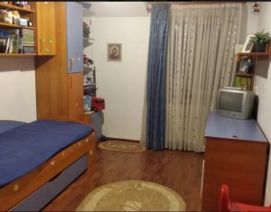 Vanzare apartament  3 camere, situat in Floresti, zona Tineretului