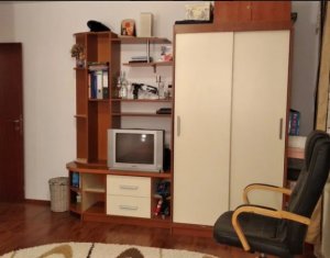 Vanzare apartament  3 camere, situat in Floresti, zona Tineretului