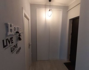 Apartament cu 3 camere de vanzare, ultrafinisat, Floresti, zona Urusagului