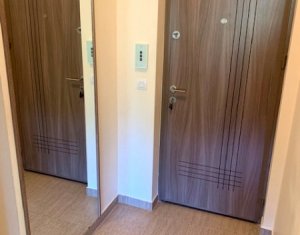 Vanzare apartament cu 3 camere, modern, in Floresti, strada Stejarului