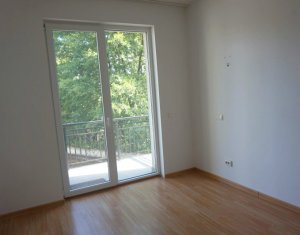 Appartement 3 chambres à vendre dans Floresti