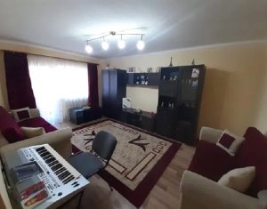 Apartament 4 camere, 80mp, etaj 2 din 4, 2 balcoane, zona Iulius Mall