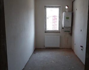 Vanzare apartament 3 camere, situat in Floresti, zona Cetatii