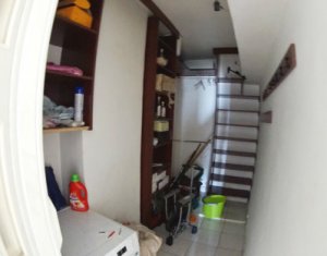 Apartament 4 camere, 96 mp, 3 balcone, zona Titulescu