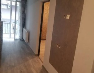 Vanzare apartament 2 camere cu garaj, situat in Floresti, zona Vivo