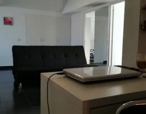 Vanzare apartament 3 camere Aurel Vlaicu, finisat, parcare, curte, 88mp