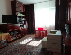 Apartament cu 2 camere, decomandat, Intre Lacuri