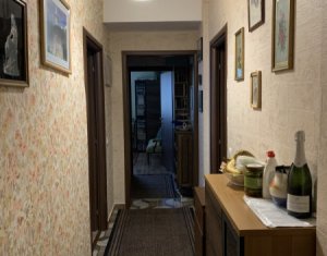 Vanzare apartament 3 camere, cu gradina si garaj in Floresti, zona Sub Cetate