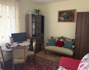 Vanzare apartament 3 camere, cu gradina si garaj in Floresti, zona Sub Cetate