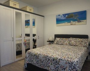 Vanzare apartament 3 camere, situat in Floresti, zona Stadionului