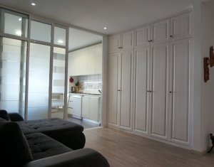 Vanzare apartament 3 camere, situat in Floresti, zona Stadionului