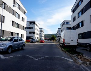 Vanzare apartament 3 camere, situat in Floresti, zona Stadionului