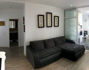Vanzare apartament 3 camere, situat in Floresti, zona Stadionului