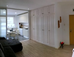 Appartement 3 chambres à vendre dans Floresti