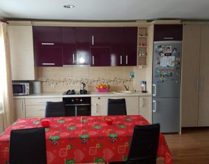 Apartament cu 3 camere de vanzare, mobilat si utilat, Floresti