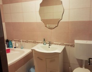 Apartament cu 3 camere de vanzare, mobilat si utilat, Floresti