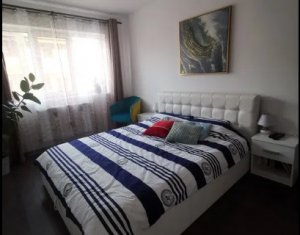 Apartment 3 rooms for sale in Floresti