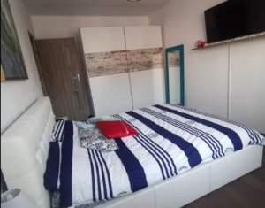 Vanzare apartament 3 camere, situat in Floresti, zona Tineretului