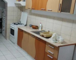 Apartament cu 3 camere, Plopilor, zona Babes