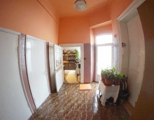 Appartement 3 chambres à vendre dans Cluj-napoca, zone Centru