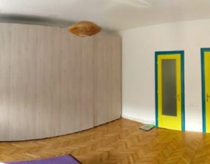 Appartement 3 chambres à vendre dans Cluj-napoca, zone Centru