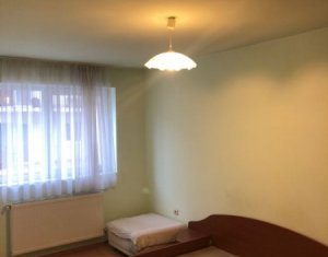 Vanzare apartament cu doua camere, mobilat si utilat complet, strada Florilor 