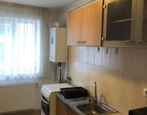 Vanzare apartament cu doua camere, mobilat si utilat complet, strada Florilor 