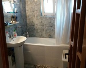 Apartament cu 4 camere, 80 mp, 2 bai, 2 balcoane, etaj 2 din 4, Marasti