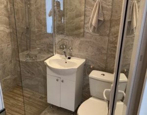 Apartament garsoniera 28 mp, balcon inchis,beci de 10mp, zona Kaufland  