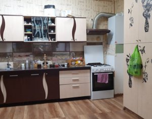 Vanzare apartament 4 camere, mobilat si utilat, centru Floresti