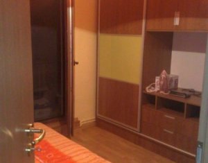 Apartament cu 3 camere decomandate, etaj intermediar, Marasti