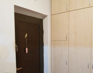 Apartament cu 3 camere decomandat, etaj 1 din 4, 2 bai, zona centrala 