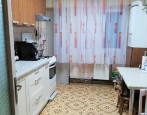 Apartament cu 4 camere decomandate, etaj intermediar, Marasti