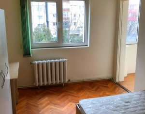 Apartament 4 camere 80 mp decomandat 2 balcoane etaj 2 din 4 Kaufland Manastur