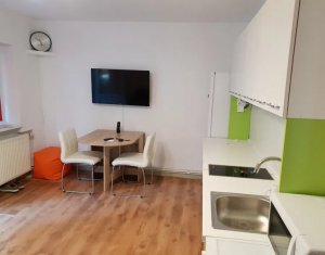 Apartament cu 4 camere decomandate, parter, zona Big