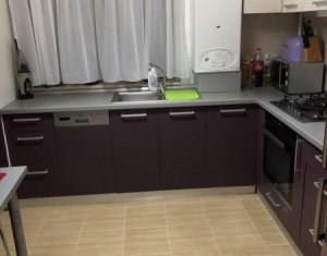 Apartment 3 rooms for sale in Floresti