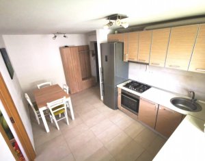 Apartament cu 3 camere, finisat, Gheorgheni