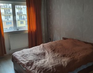 Vanzare apartament 2 camere, etaj intermediar situat in Floresti, zona Florilor