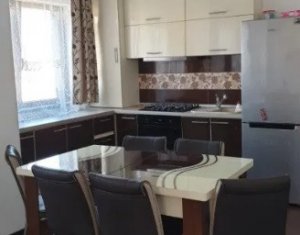 Apartment 3 rooms for sale in Floresti