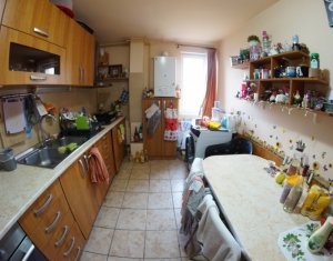 Apartament 3 camere, 91 mp, terasa, pivnita, zona Calea Baciului