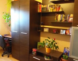 Appartement 4 chambres à vendre dans Cluj-napoca, zone Marasti