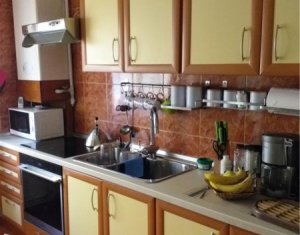 Appartement 4 chambres à vendre dans Cluj-napoca, zone Marasti