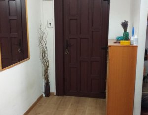 Apartamentu cu 4 camere,d ecomandat, 2 bai, 2 balcoane, Marasti