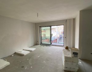 Appartement 3 chambres à vendre dans Cluj-napoca, zone Intre Lacuri